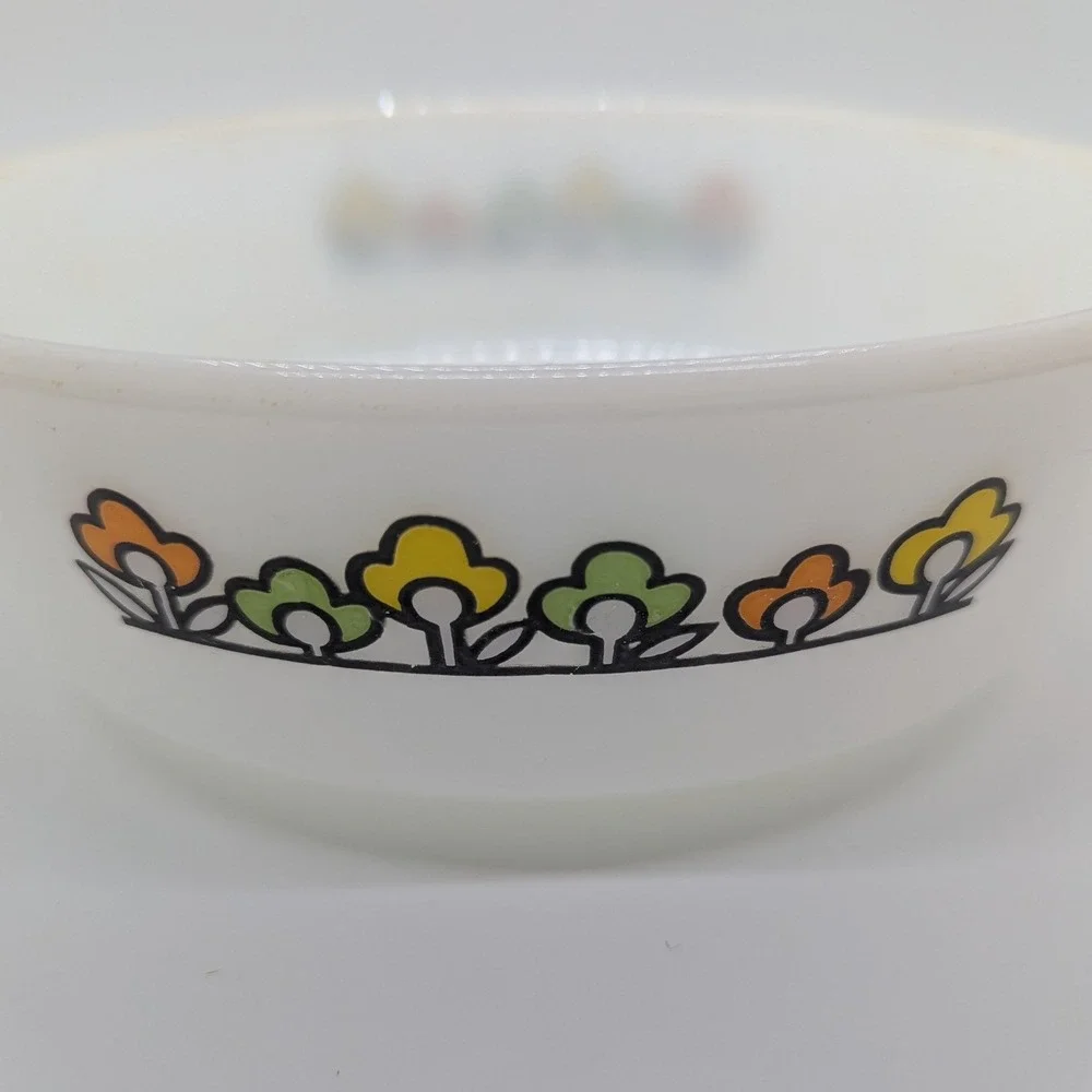 Vintage Fire-King Summerfield Milk Glass Casserole Dish 1.5 Q Anchor Hocking 437